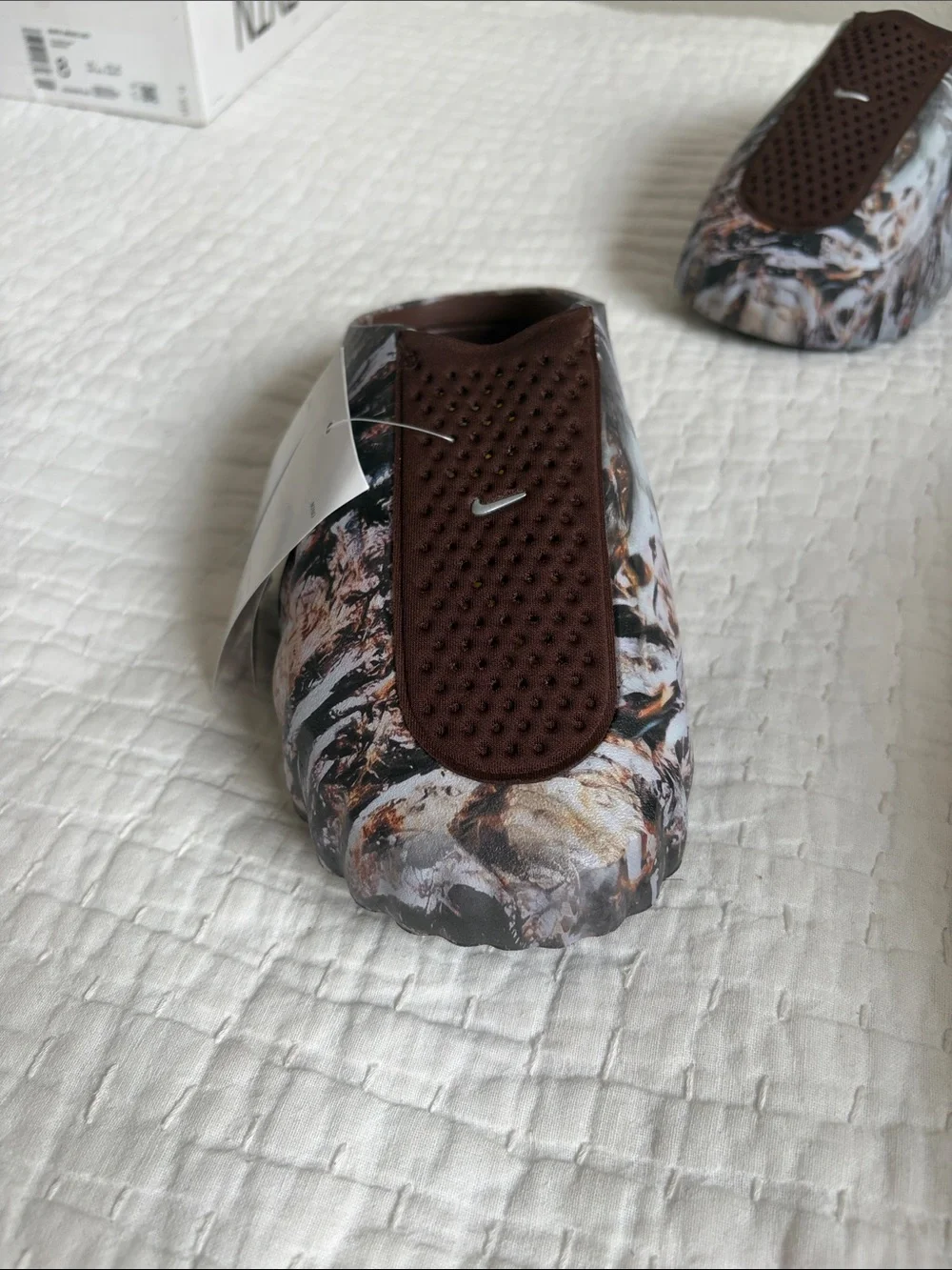 Nike marbled foam